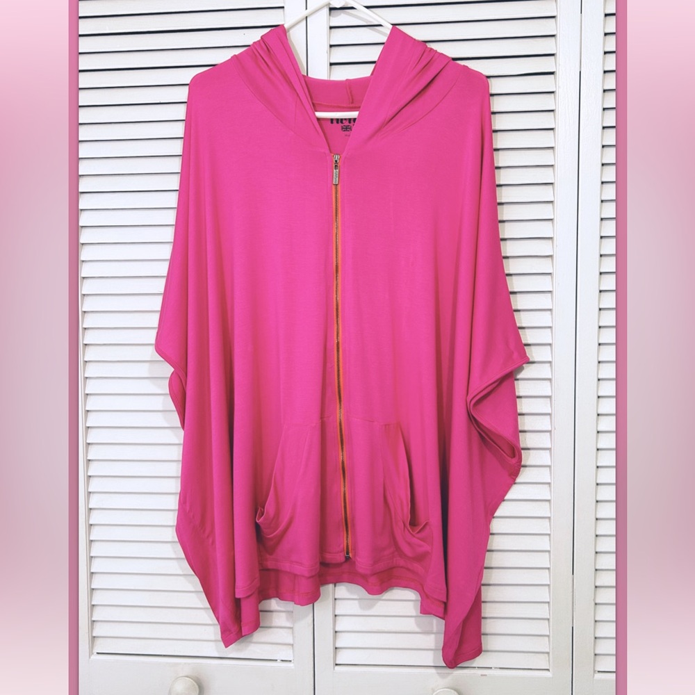 Twiggy London Womens Size XLarge Iconic Hooded Poncho Top